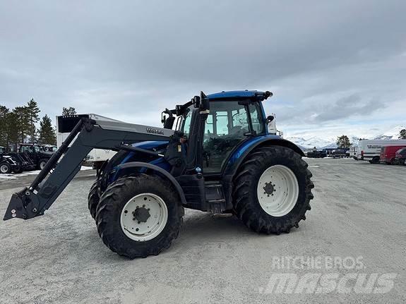 Valtra N174D Tractoare