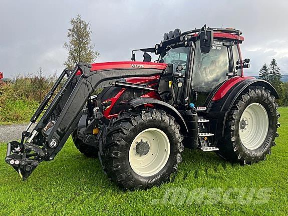 Valtra N175 Tractoare