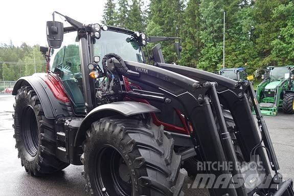 Valtra N175 HiTech Tractoare