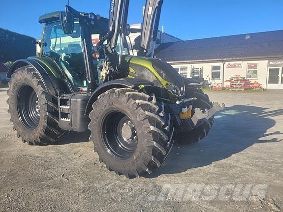 Valtra N175D Tractoare