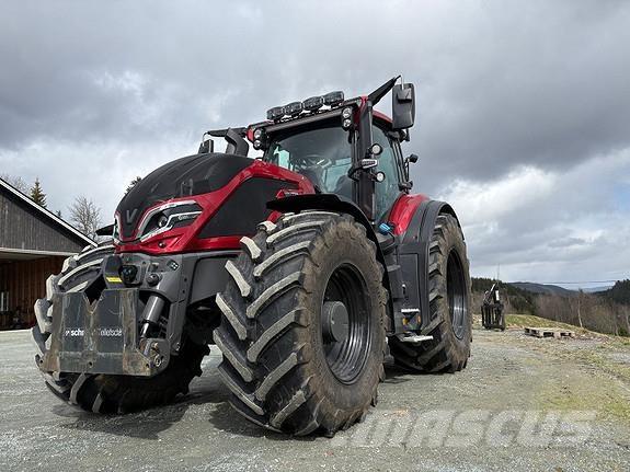 Valtra Q305 Tractoare