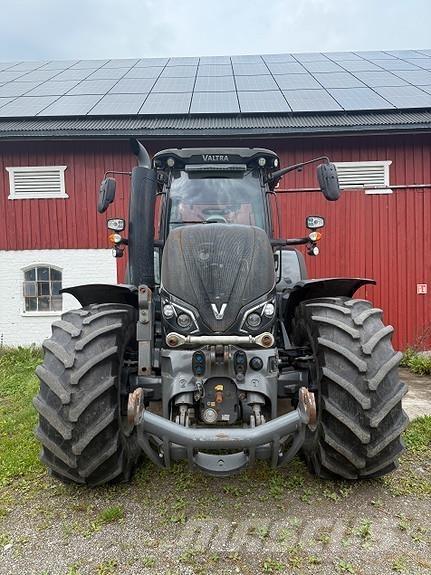 Valtra S394 Tractoare
