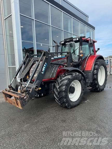 Valtra T-182-VERSU Tractoare