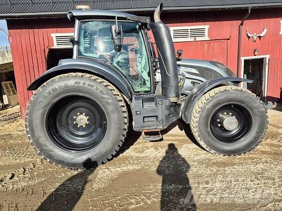 Valtra T 234 Versu Tractoare