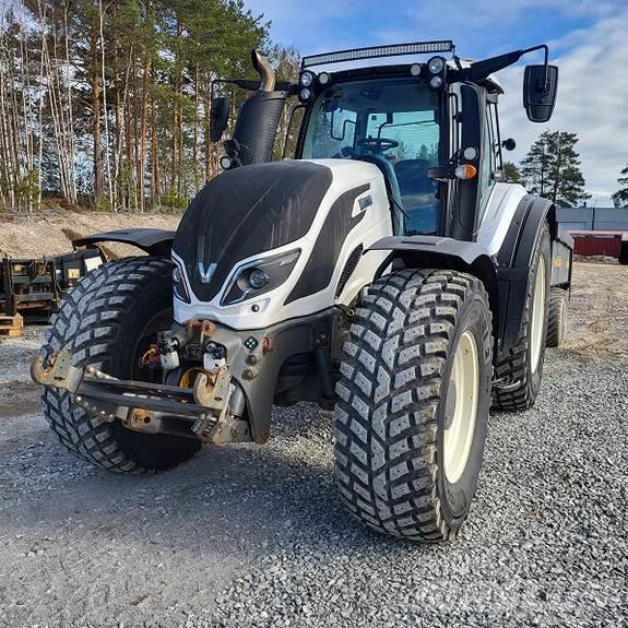 Valtra T174D Tractoare