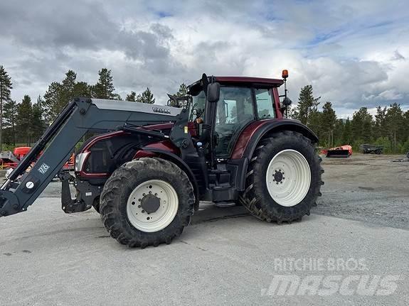 Valtra T203 Tractoare