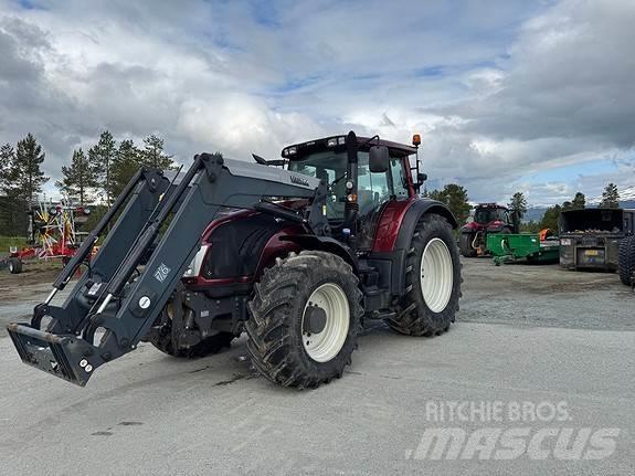 Valtra T203 Tractoare