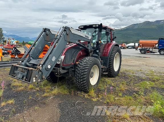 Valtra T203 Tractoare