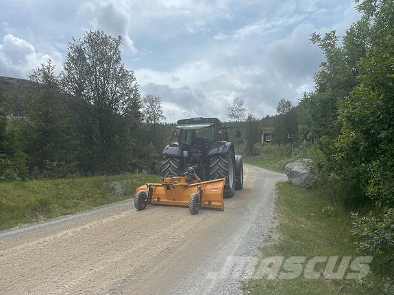 Valtra T203 Tractoare