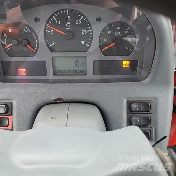 Valtra T213 VERSU Tractoare