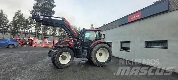 Valtra T234 Tractoare