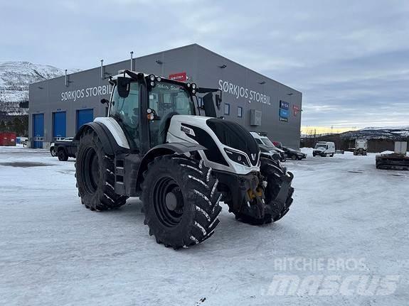 Valtra T234 Tractoare