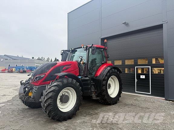 Valtra T234D Tractoare
