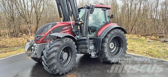 Valtra T234D ST Tractoare