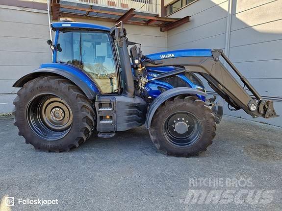 Valtra T235 Tractoare