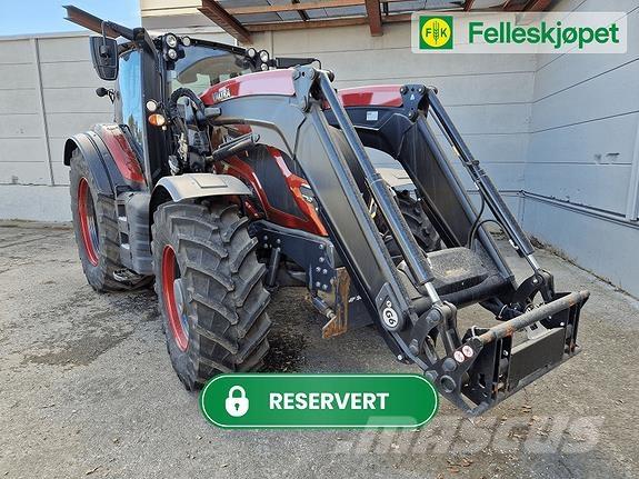 Valtra T235 Tractoare
