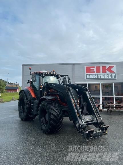 Valtra T235D Tractoare