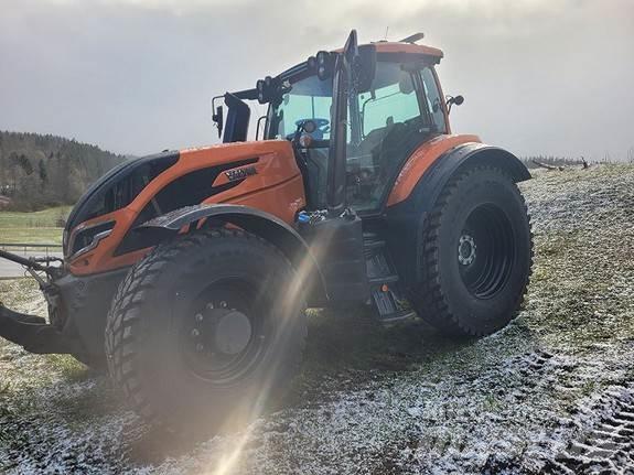Valtra T255 Tractoare