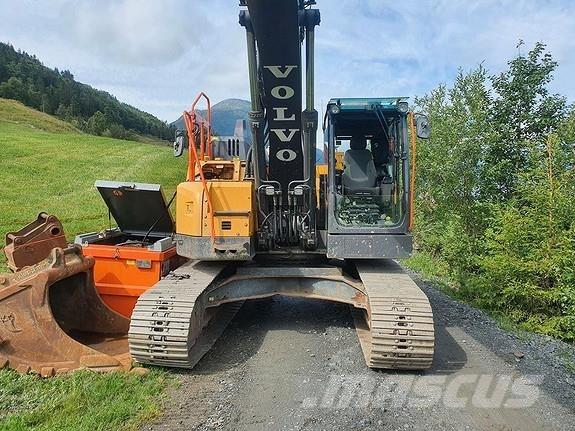 Volvo ECR235EL Excavatoare pe șenile
