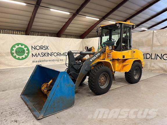 Volvo L30B Incarcator pe pneuri