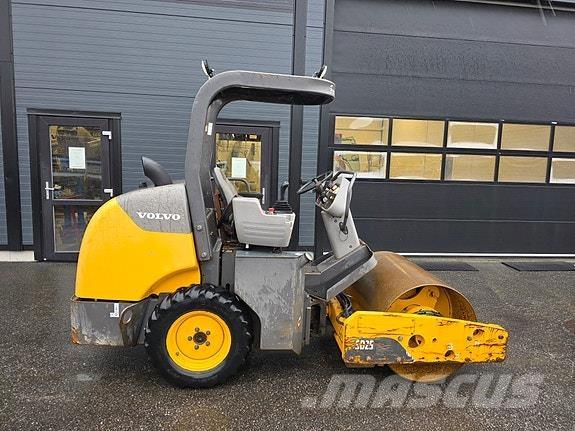 Volvo SD25 Pavatoare asfalt