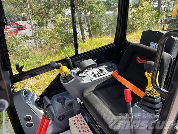 Yanmar SV15VT Mini excavatoare < 7t