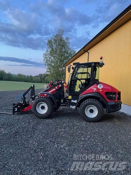 Yanmar V7 Incarcator pe pneuri