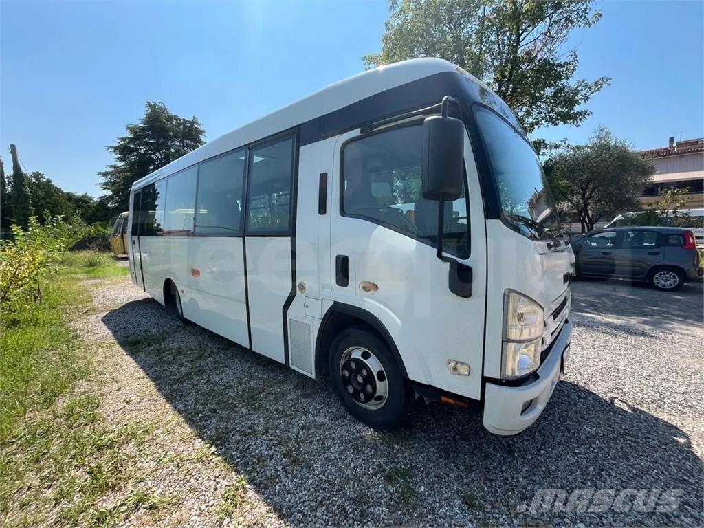 Isuzu P65 Autobuze scolare