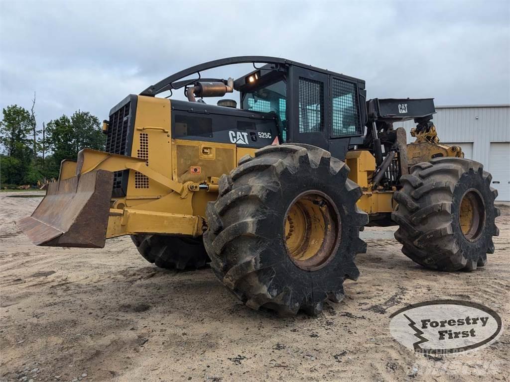 CAT 525C Utilaje de manevrarea a bustenilor