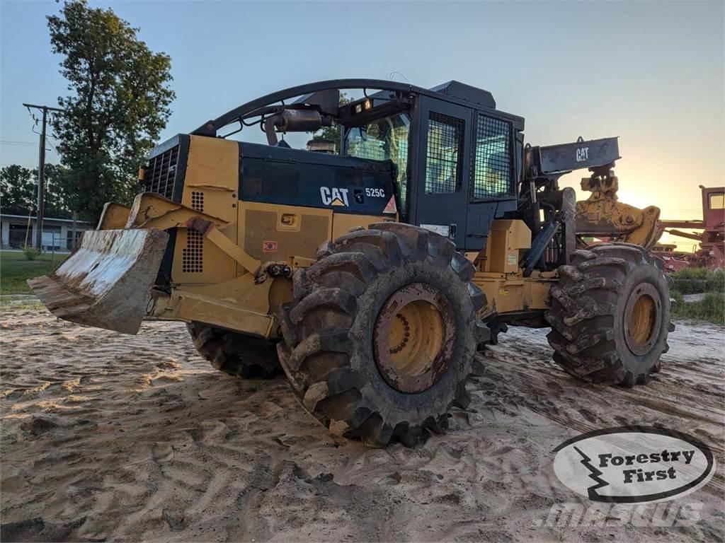 CAT 525C Utilaje de manevrarea a bustenilor
