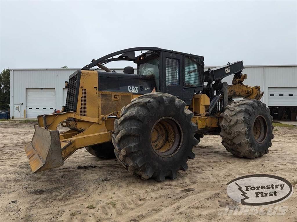CAT 535C Utilaje de manevrarea a bustenilor