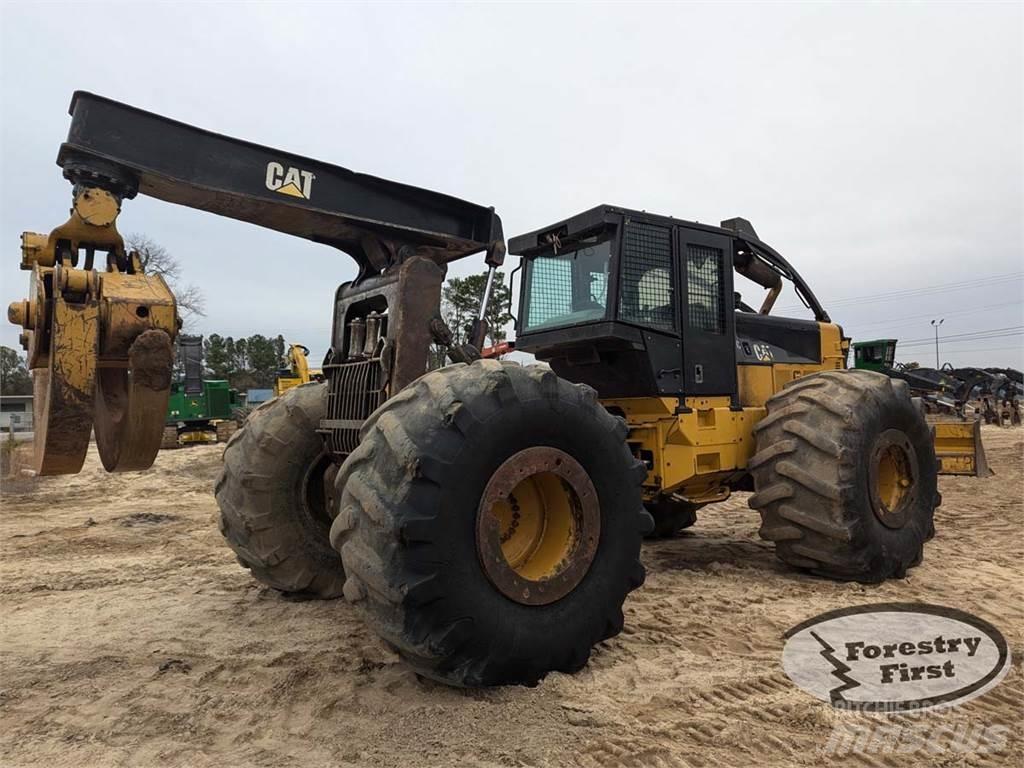 CAT 545C Utilaje de manevrarea a bustenilor