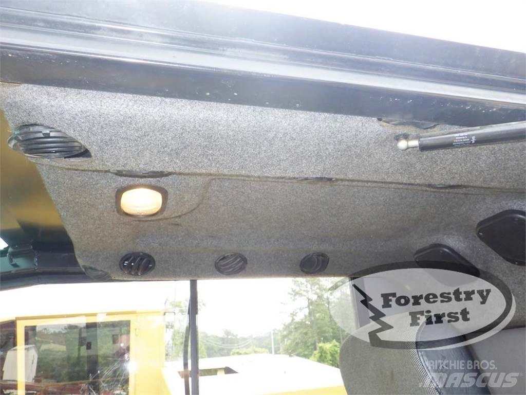 CAT 559D Incarcatoare forestiere