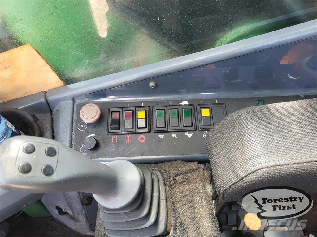John Deere 753J Utilaje forestier de taiat