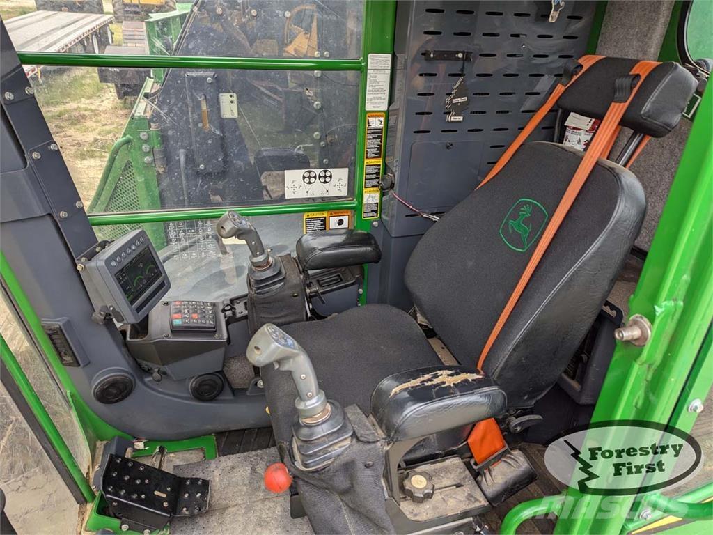 John Deere 853M Utilaje forestier de taiat