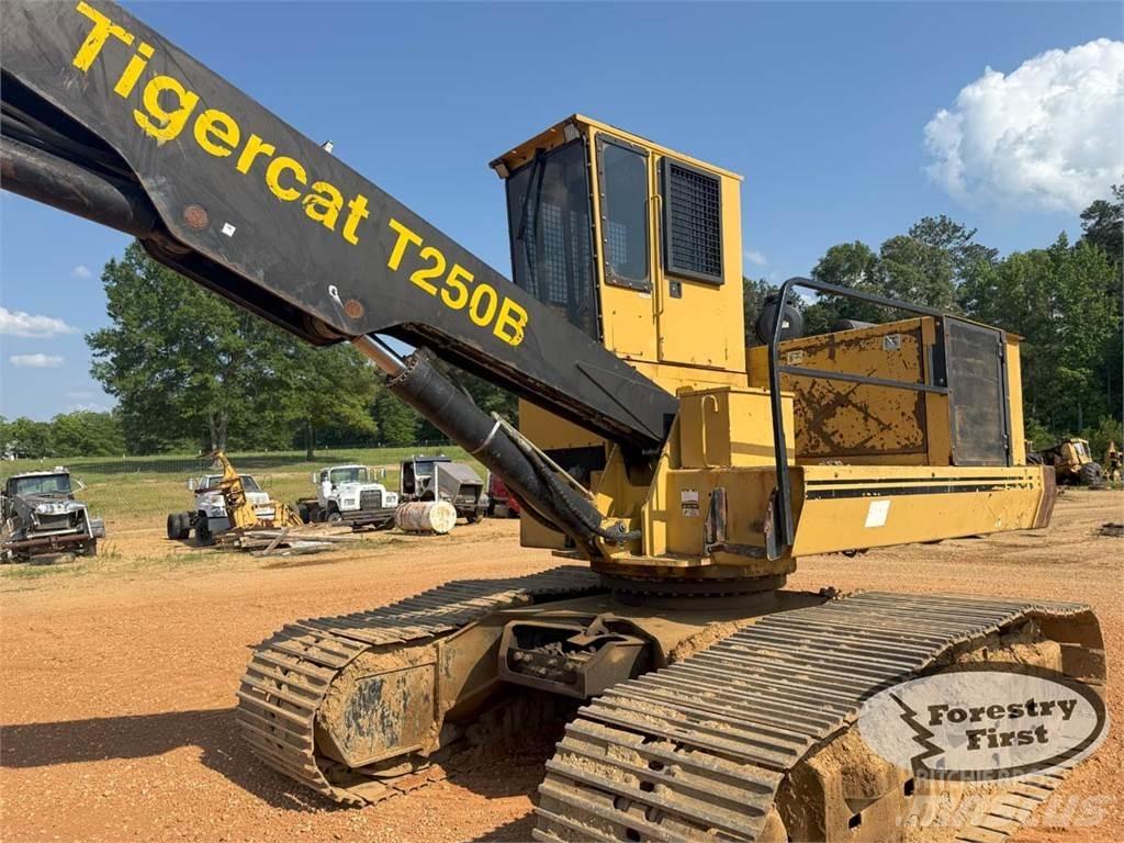 Tigercat T250B Incarcatoare forestiere