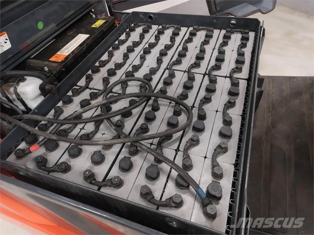 Toyota 8FBMKT25 Stivuitor electric