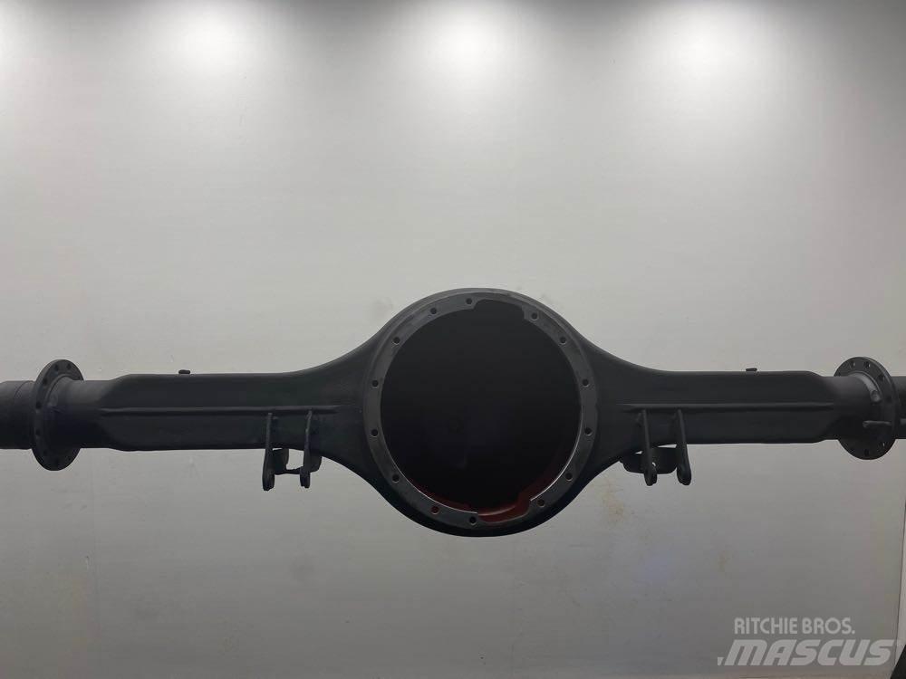  Dana S-135 Axe