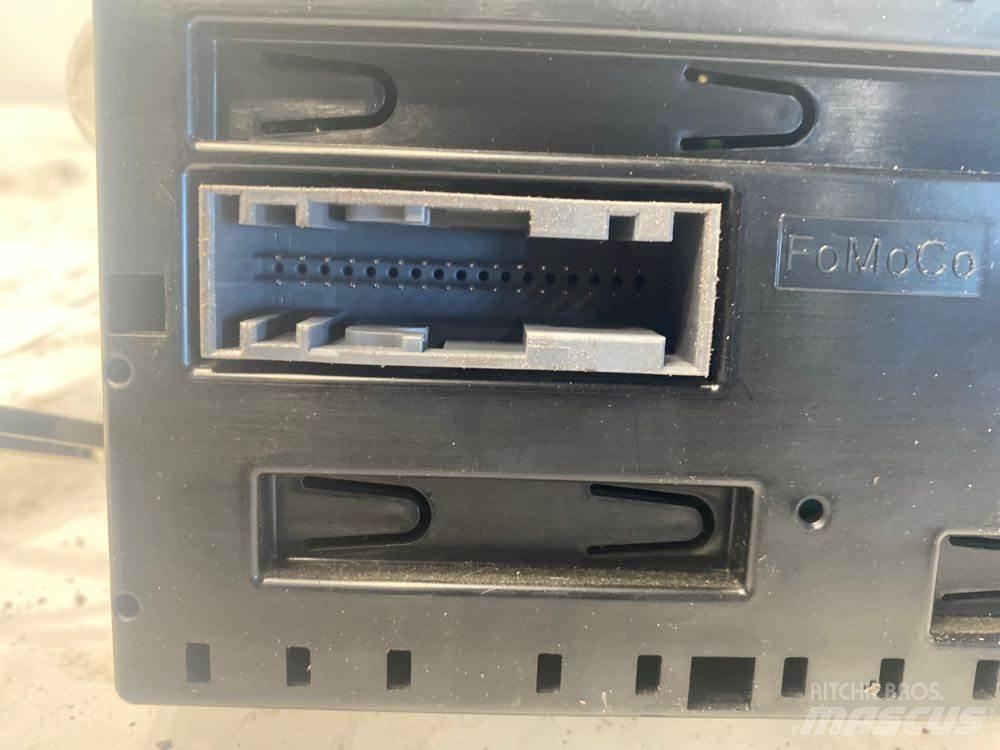 Ford F650 Electronice