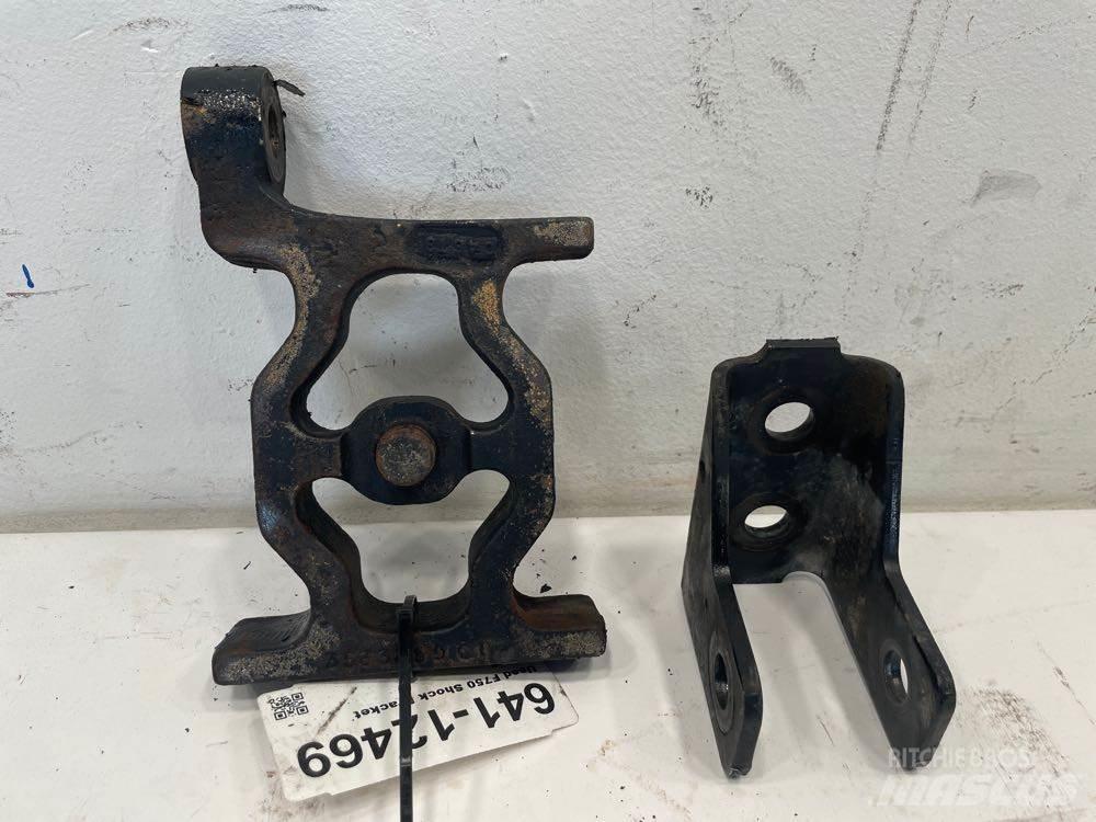 Ford F750 Sasiuri si suspensii