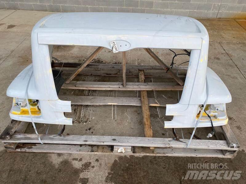 Ford L8501 Cabine si interior