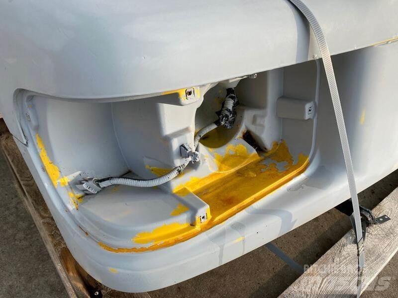Ford L8501 Cabine si interior