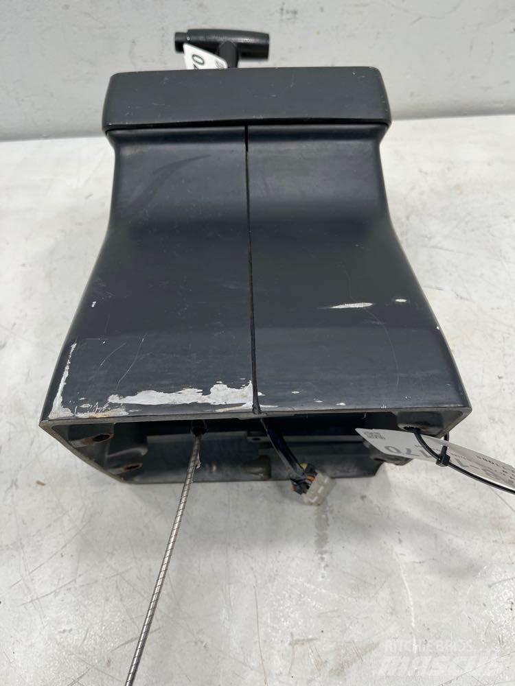 GMC C7500 Electronice