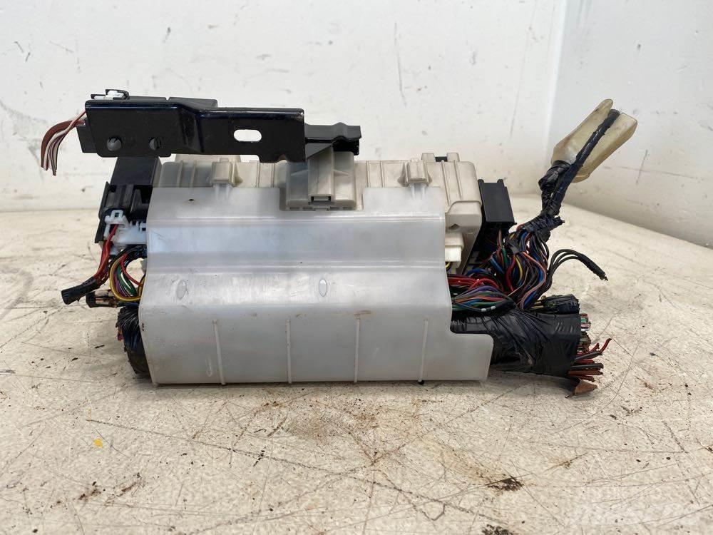 GMC W4500 Electronice