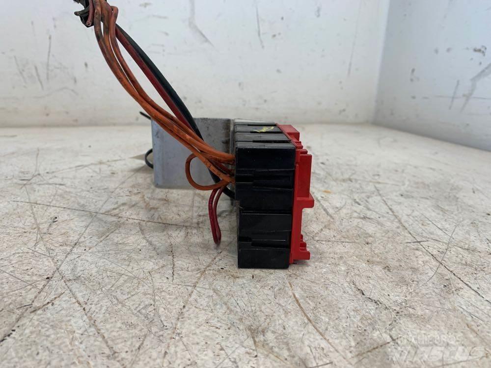 GMC W4500 Electronice