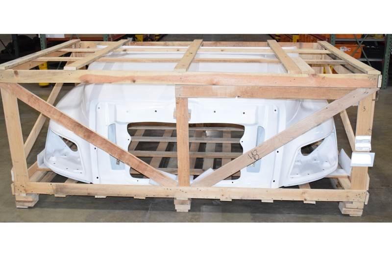 Hino 238 Cabine si interior