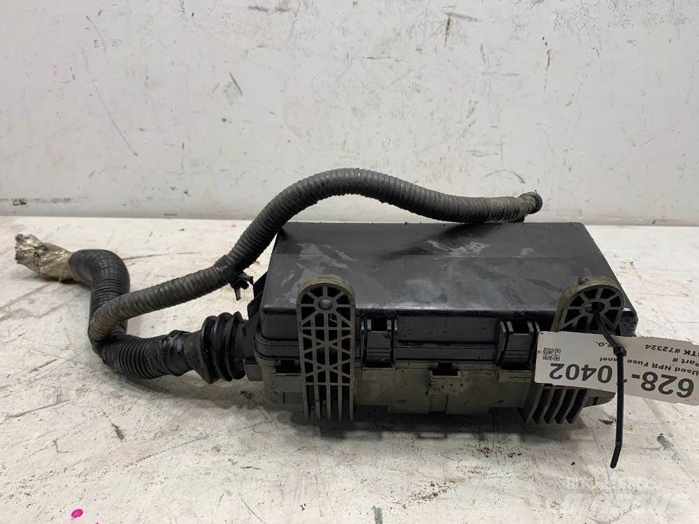 Isuzu NPR Electronice