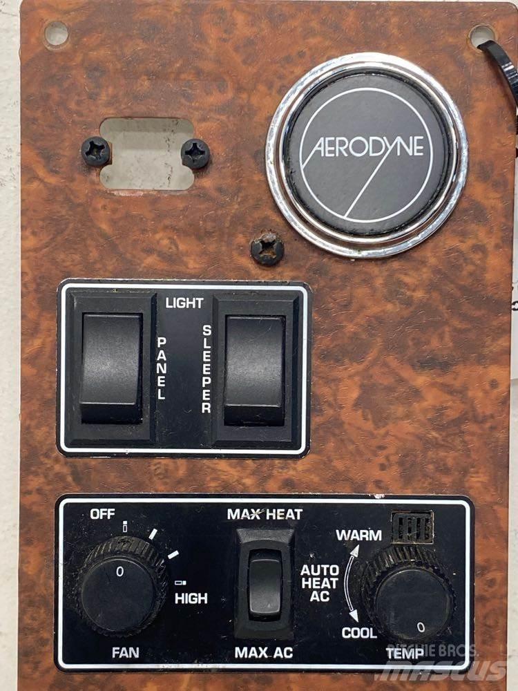 Kenworth  Electronice