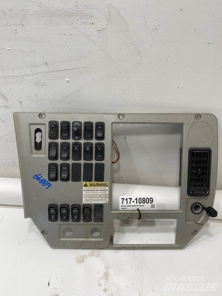 Mack CXU Electronice