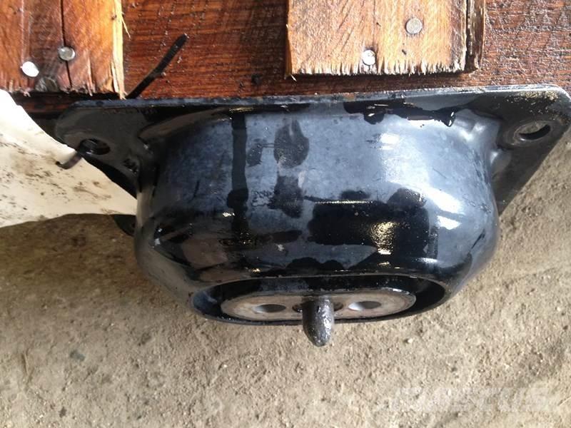 Mack MP8 Transport - Altele